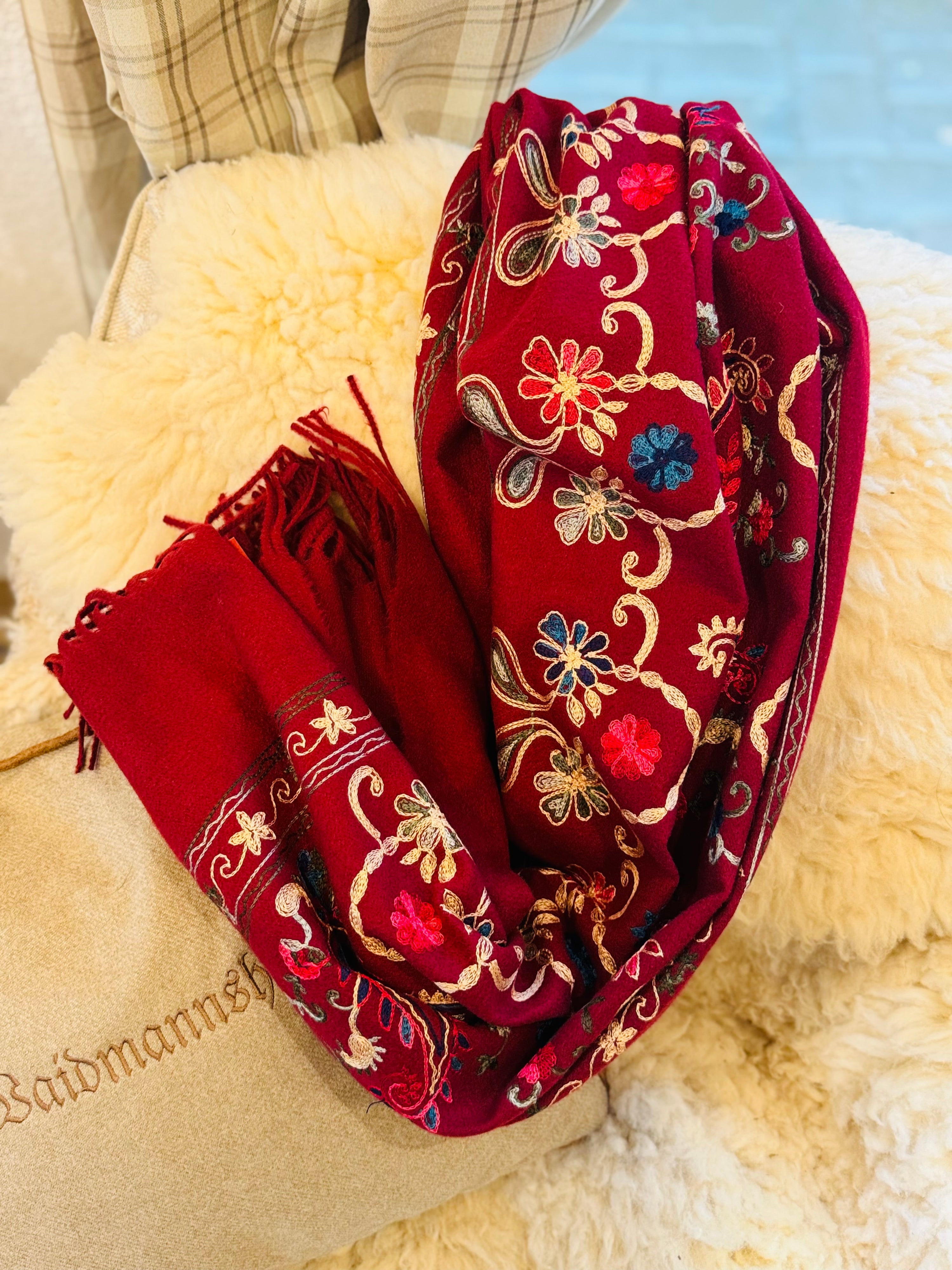 Countrylife Pashmina mit edler Paisleystickerei -Red-