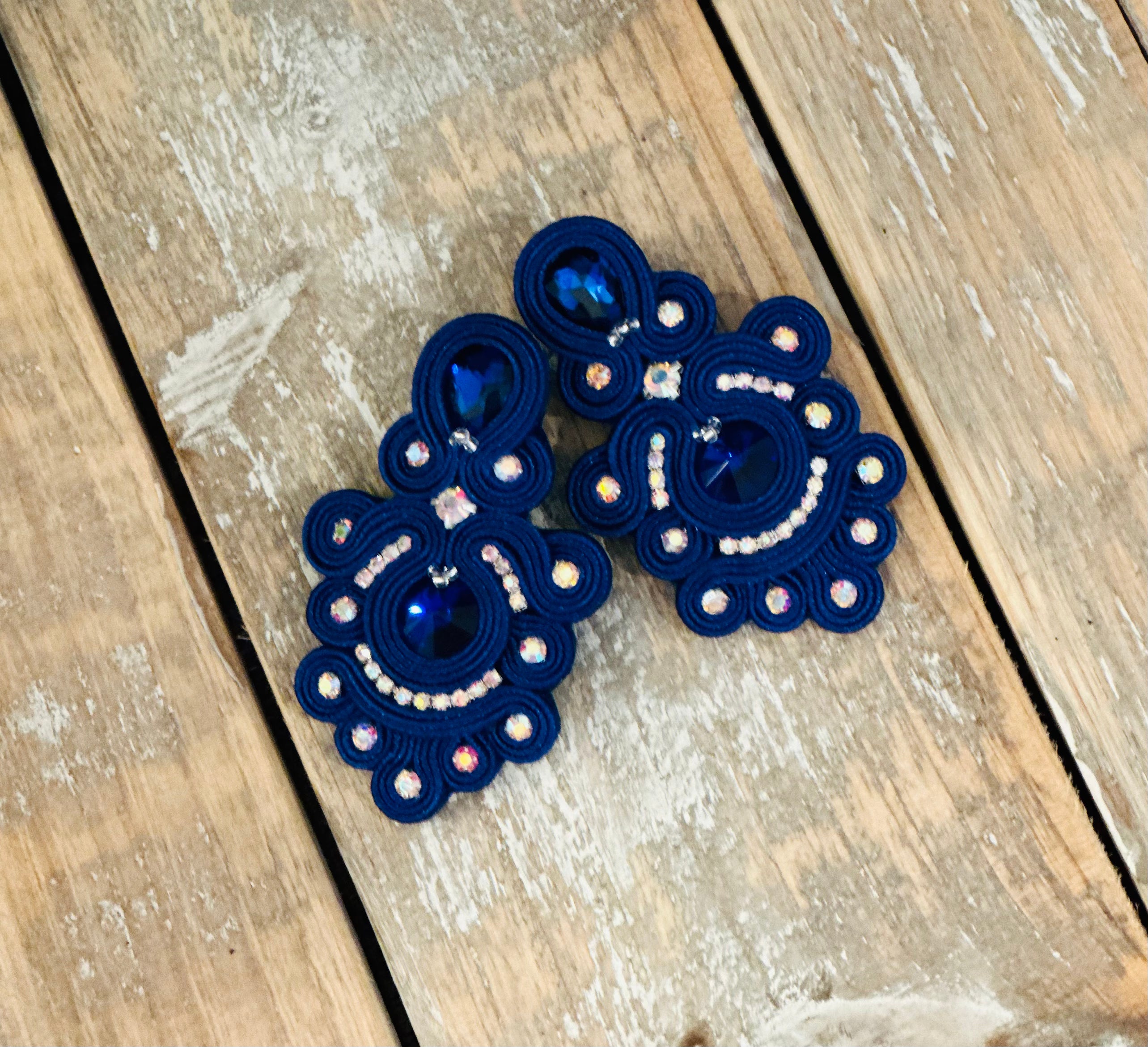 Classy Mid One -Diving into pthe Blue-