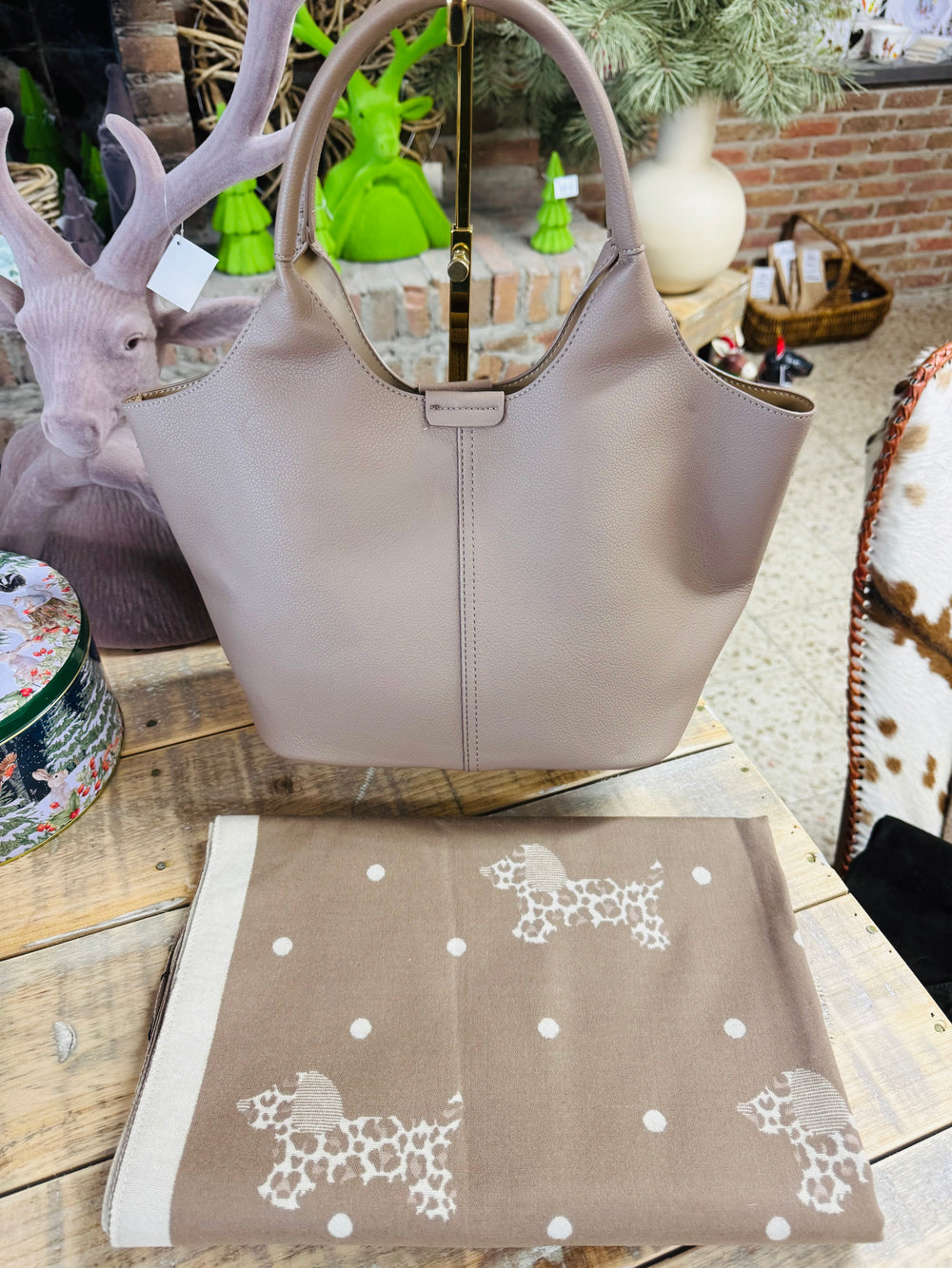 A Hunters Choice Bag Beige