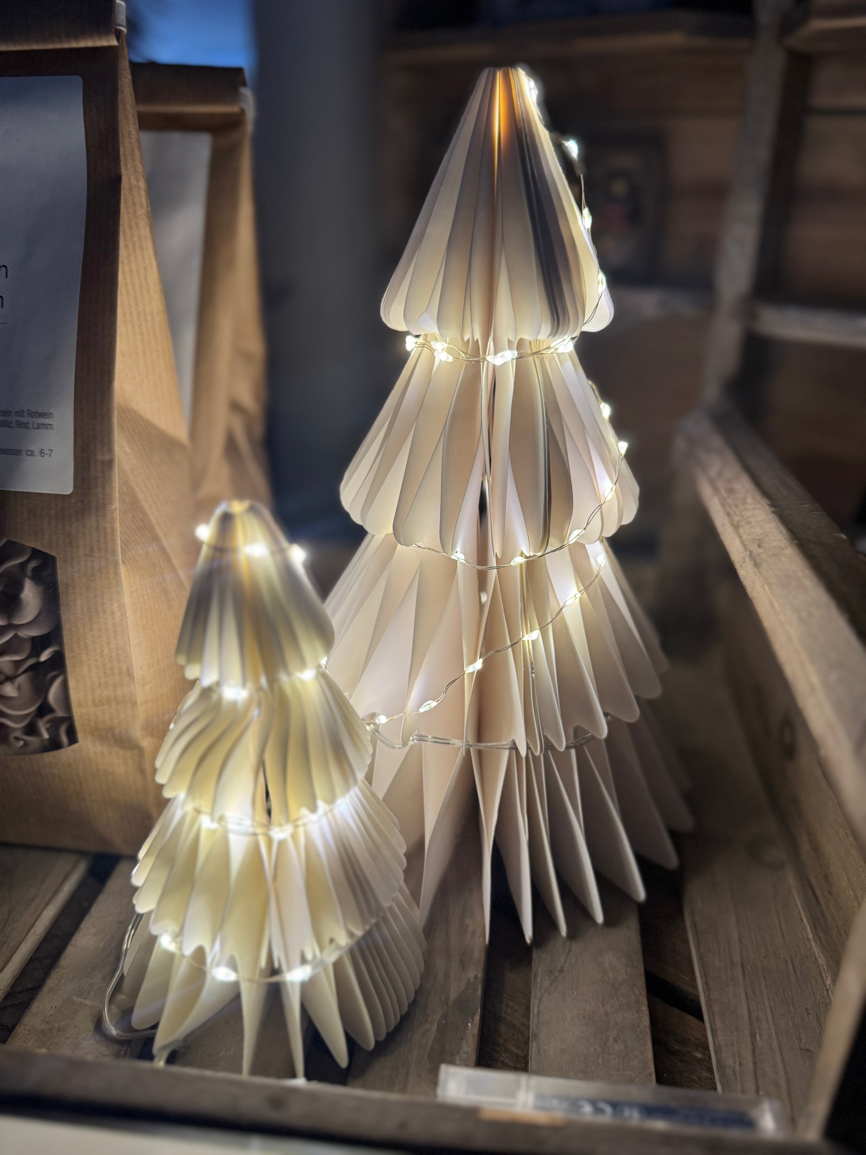 Papier Weihnachtsbaum mit LED -Größe wählbar-