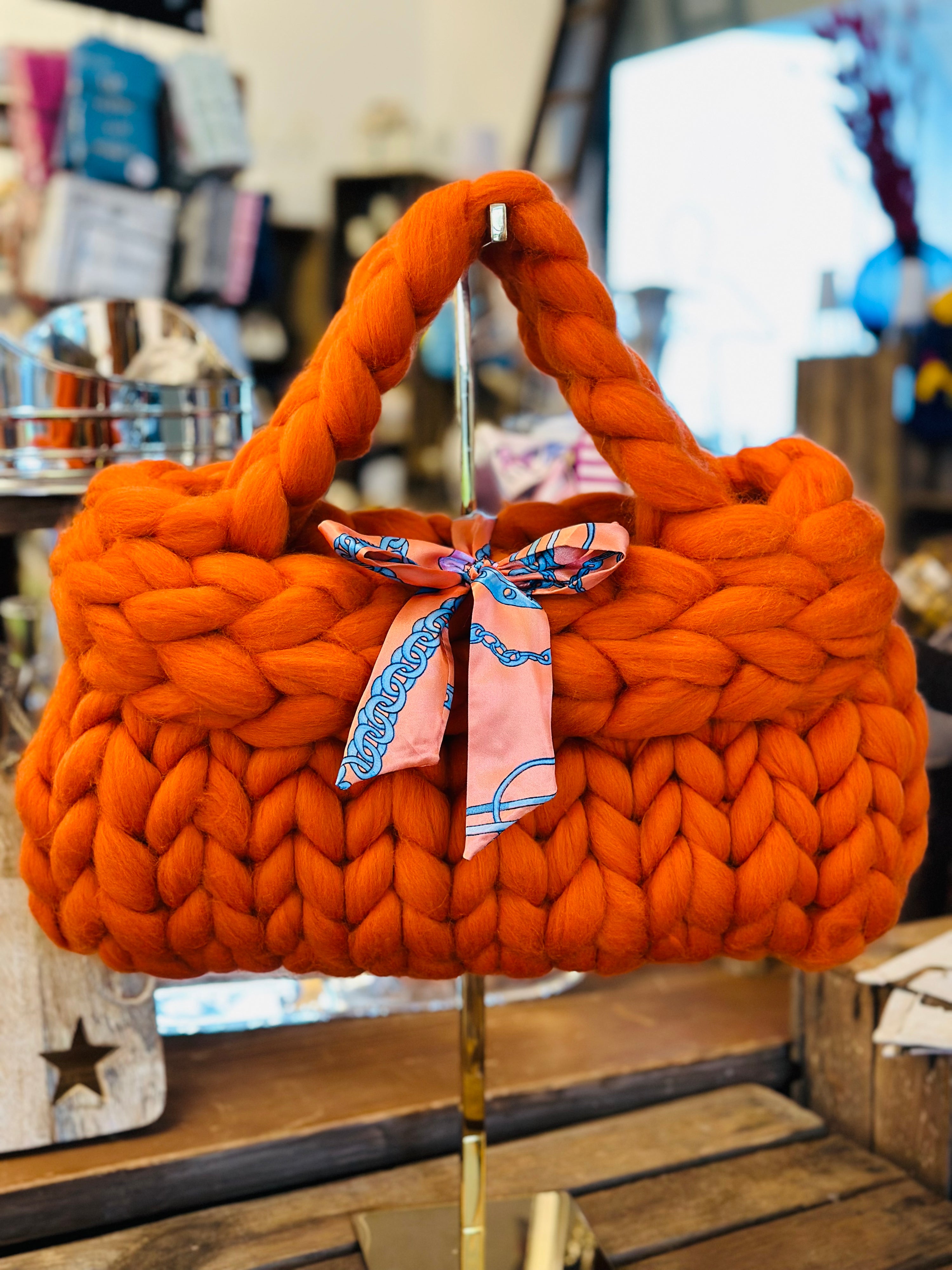 Lofty Loop Bag aus 100%  MERINOWOLLE -Pumpkin mit Twilly-