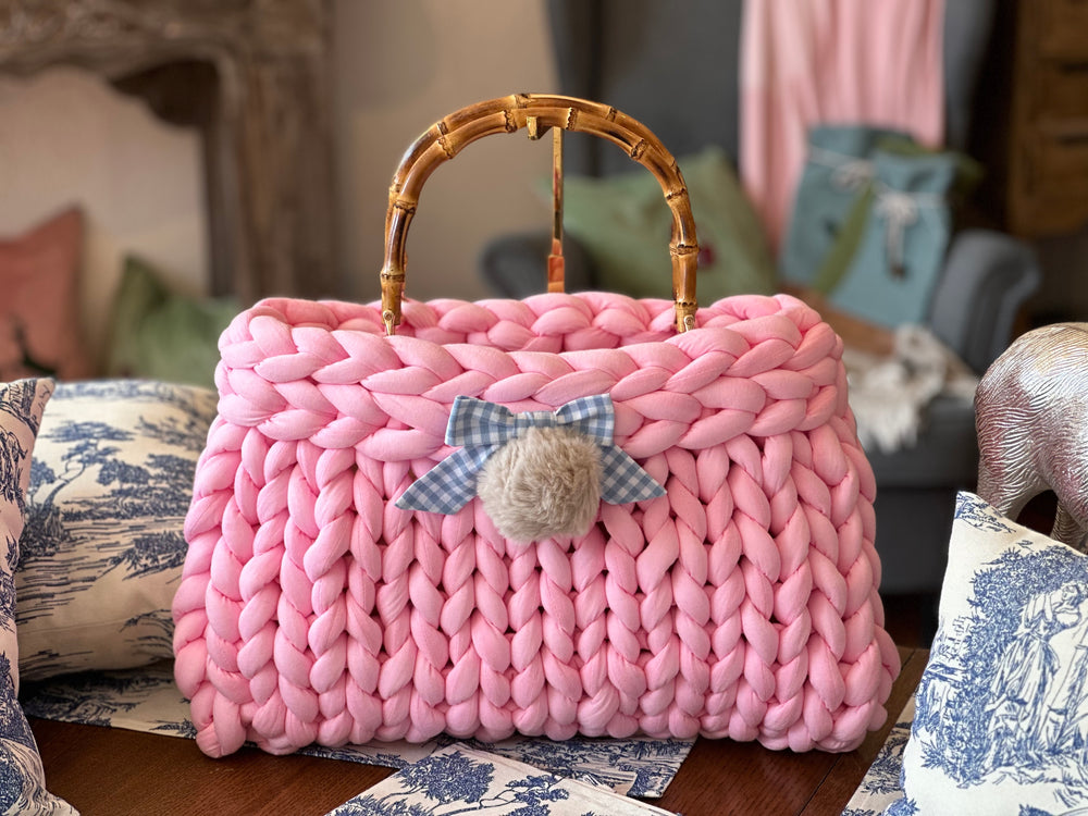 Lofty Loop Bag MAXI -Rosa mit Henkeln, handgenähter Schleife, Innentasche und Bommel-