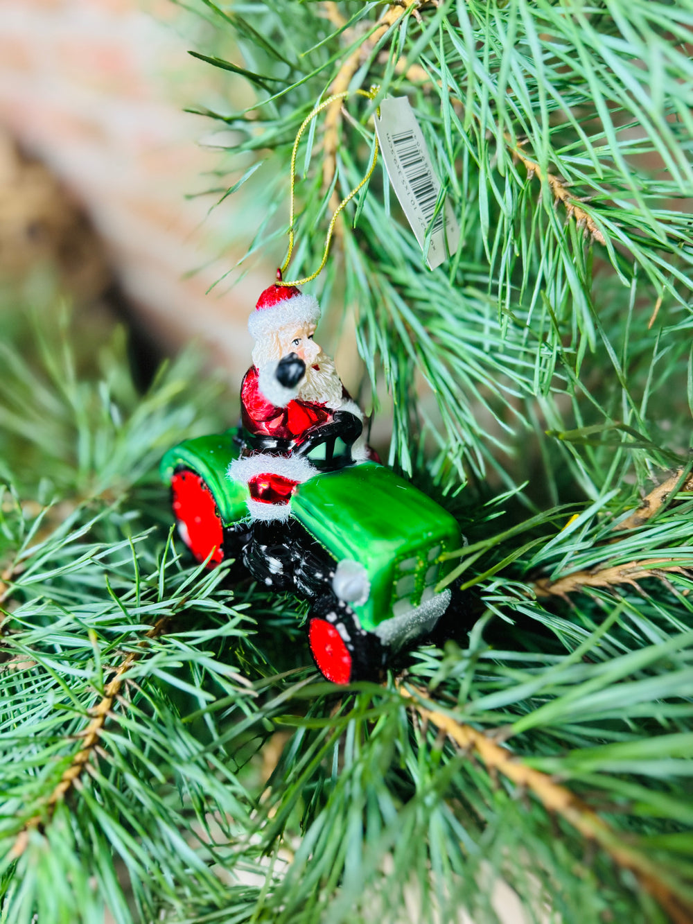 Baumanhänger Santa auf Trecker