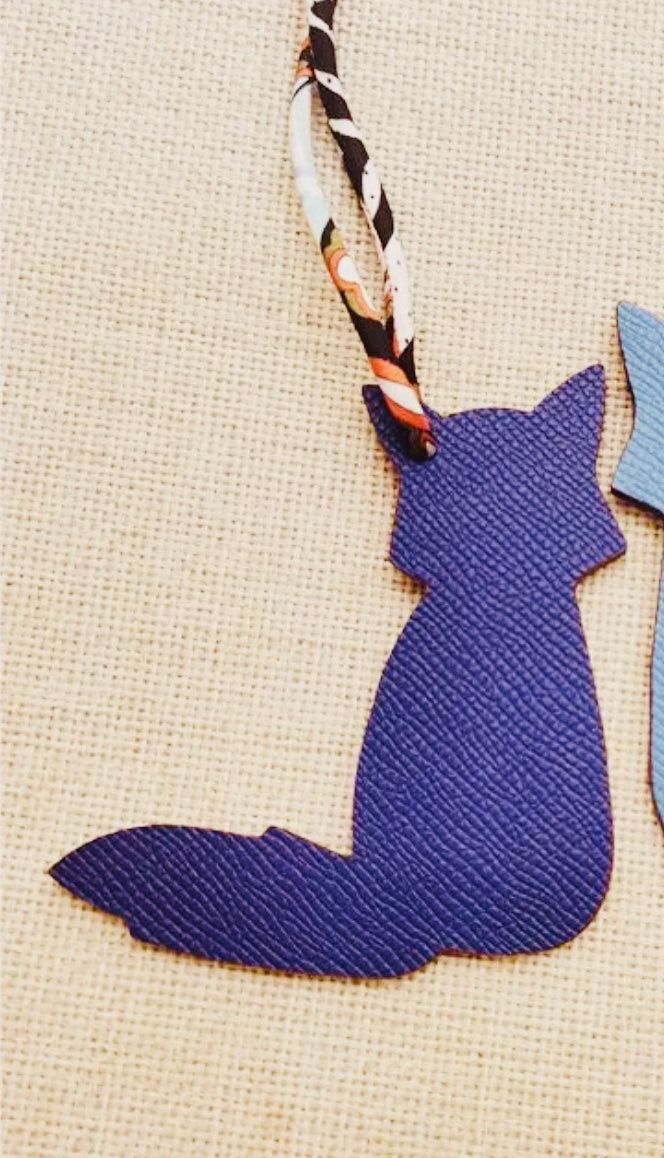 Happy Fox Taschenanhänger -Farbe wählbar-