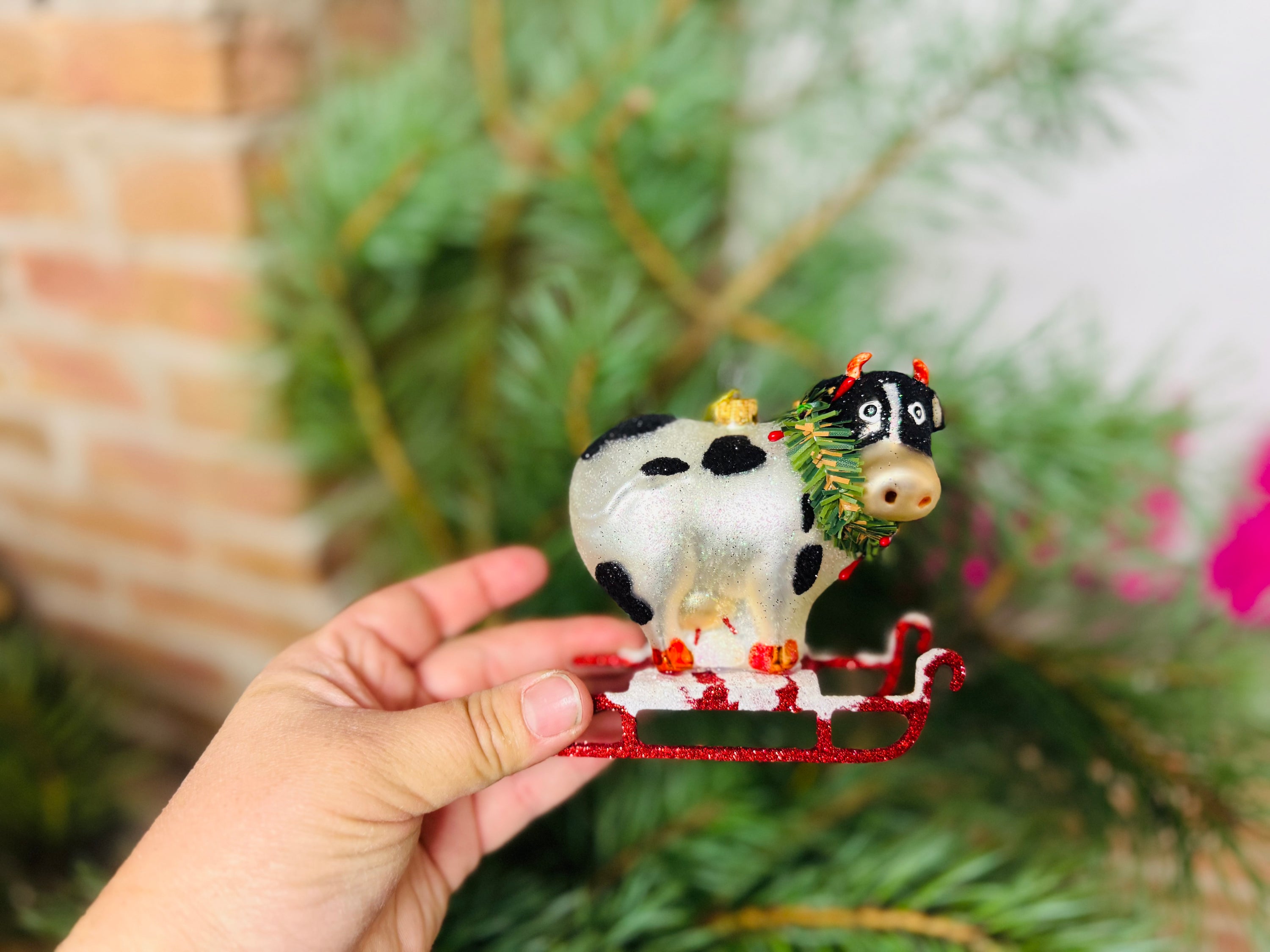 Baumanhänger Kuh auf Schlitten