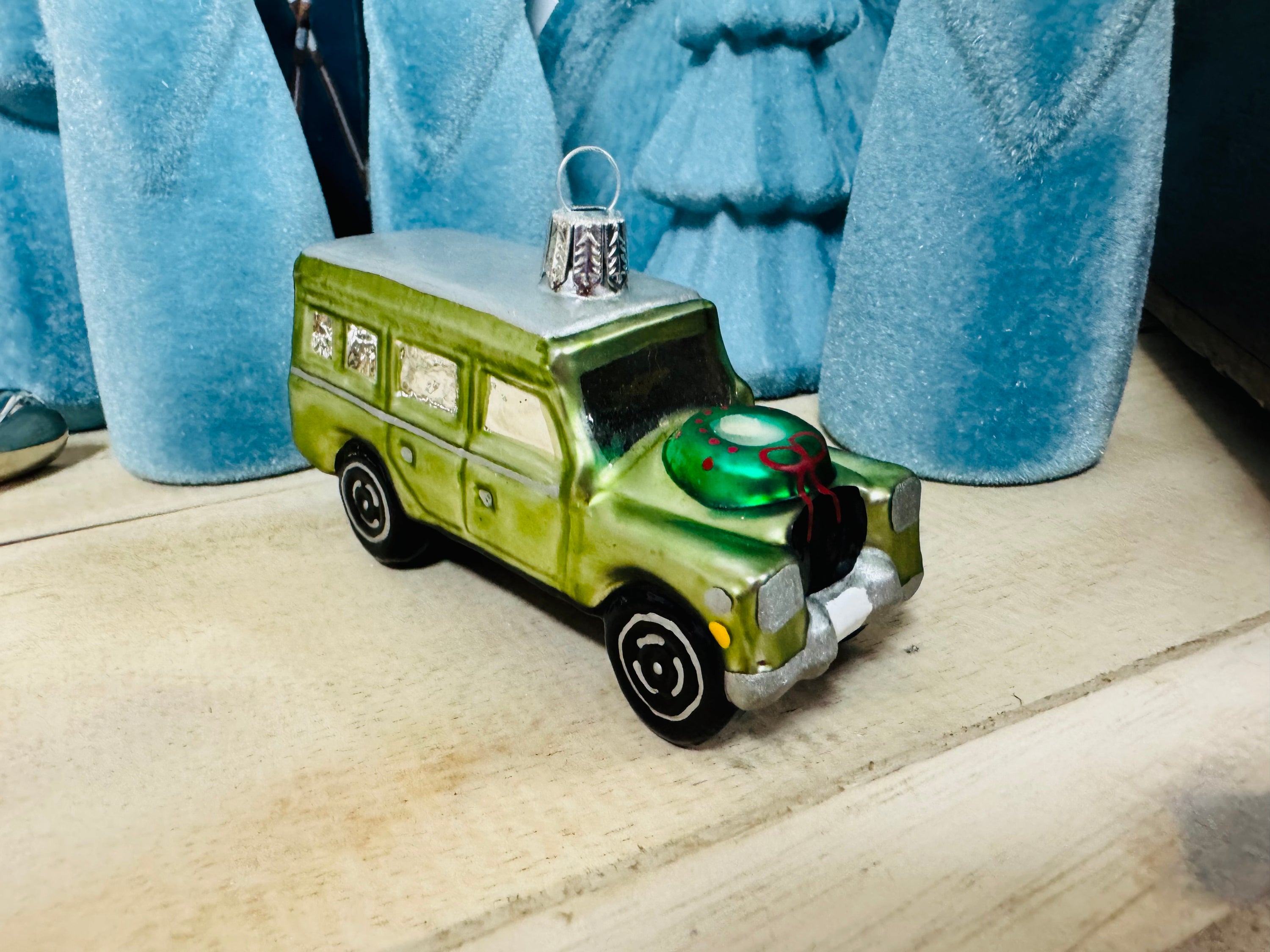 Baumanhänger Defender Geländewagen Grün