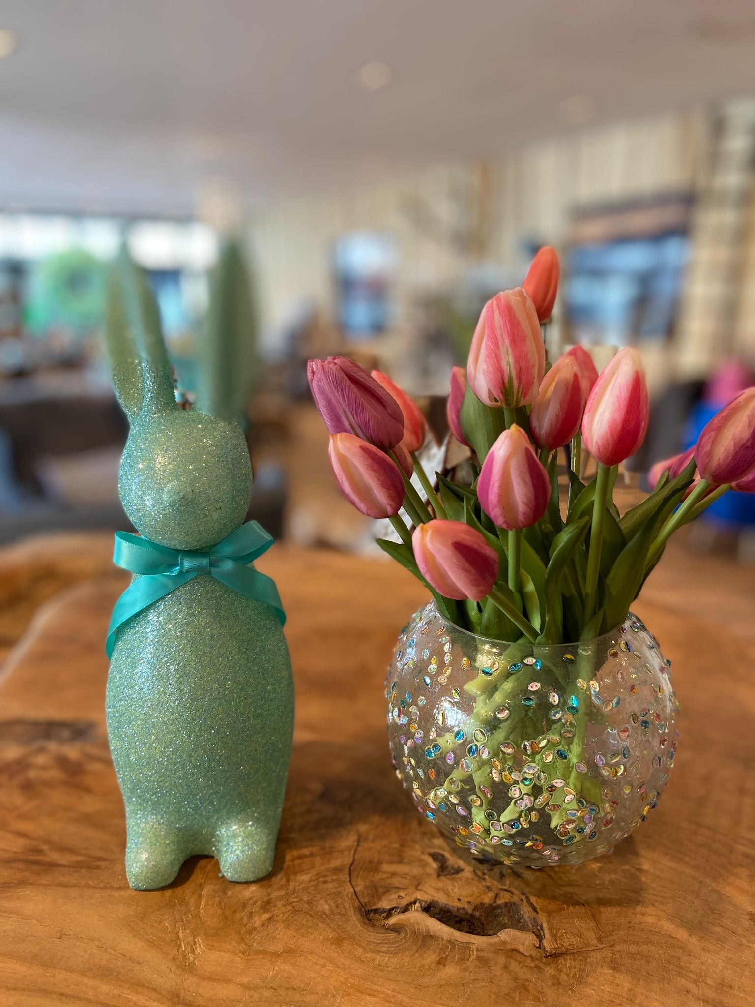 Osterhase glitzernd -Mint- 30cm