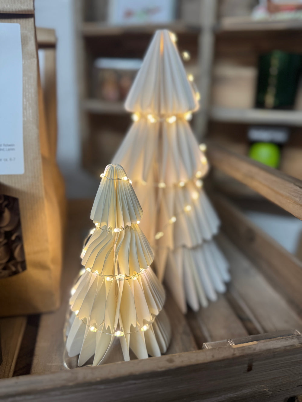 Papier Weihnachtsbaum mit LED -Größe wählbar-