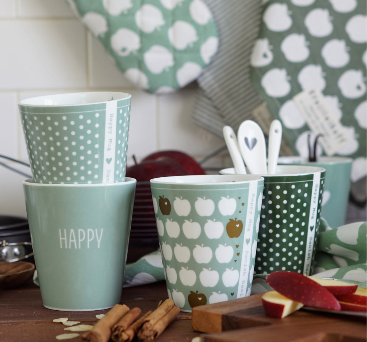 Happy Mug -lindgrün-