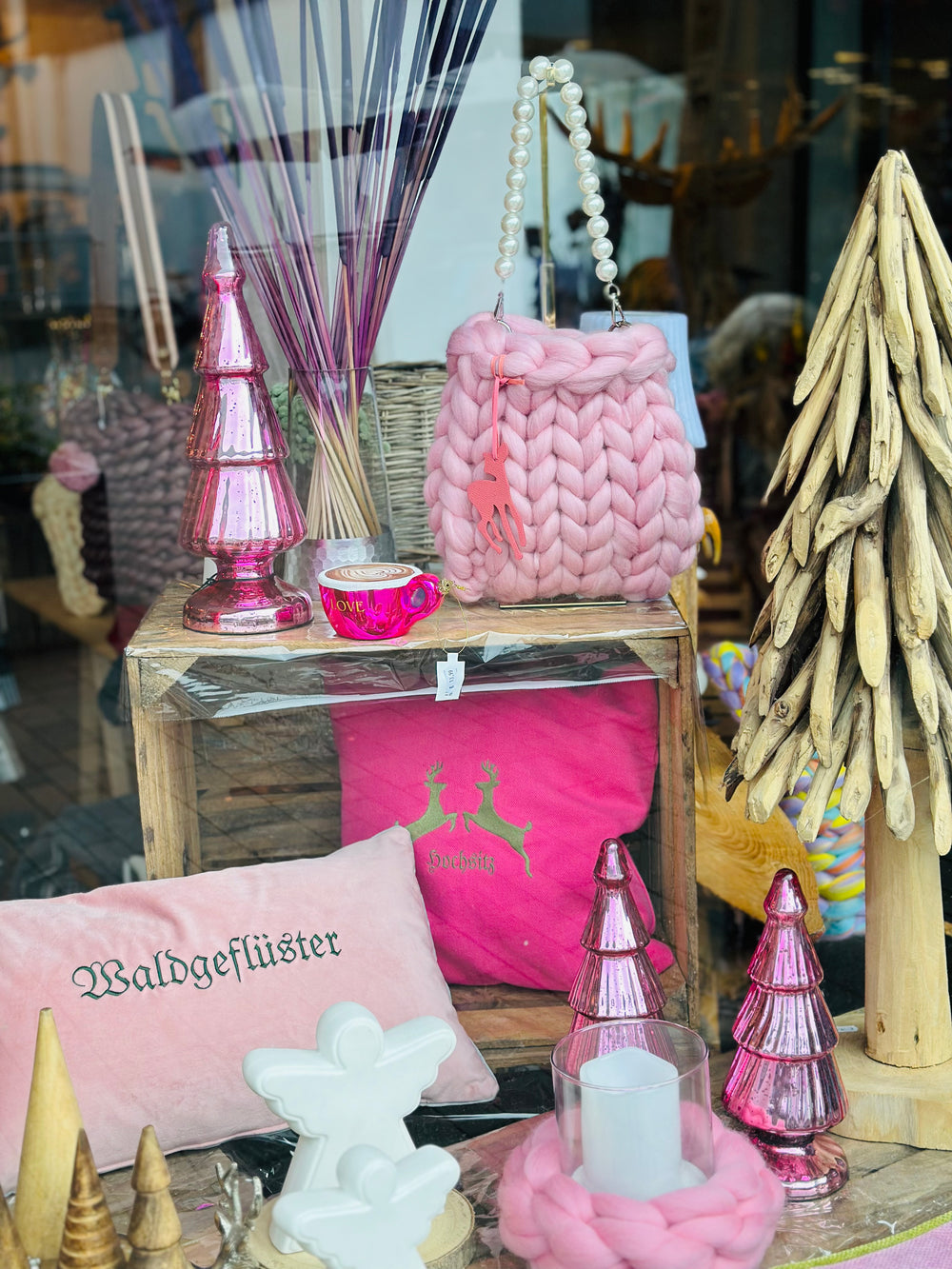 Lofty Loop Bag 100% MERINOWOLLE -Rosy mit Reh und Perlenhenkel-