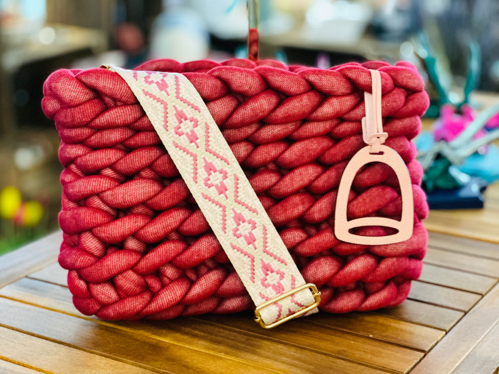 Lofty Loop Bag BIG -Beere mit Steigbügel und Crossbodygurt-