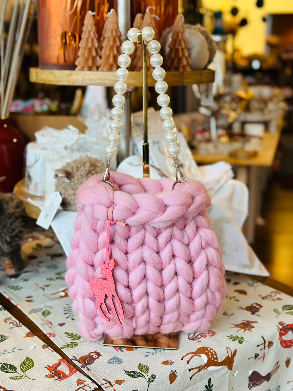 Lofty Loop Bag 100% MERINOWOLLE -Rosy mit Reh und Perlenhenkel-