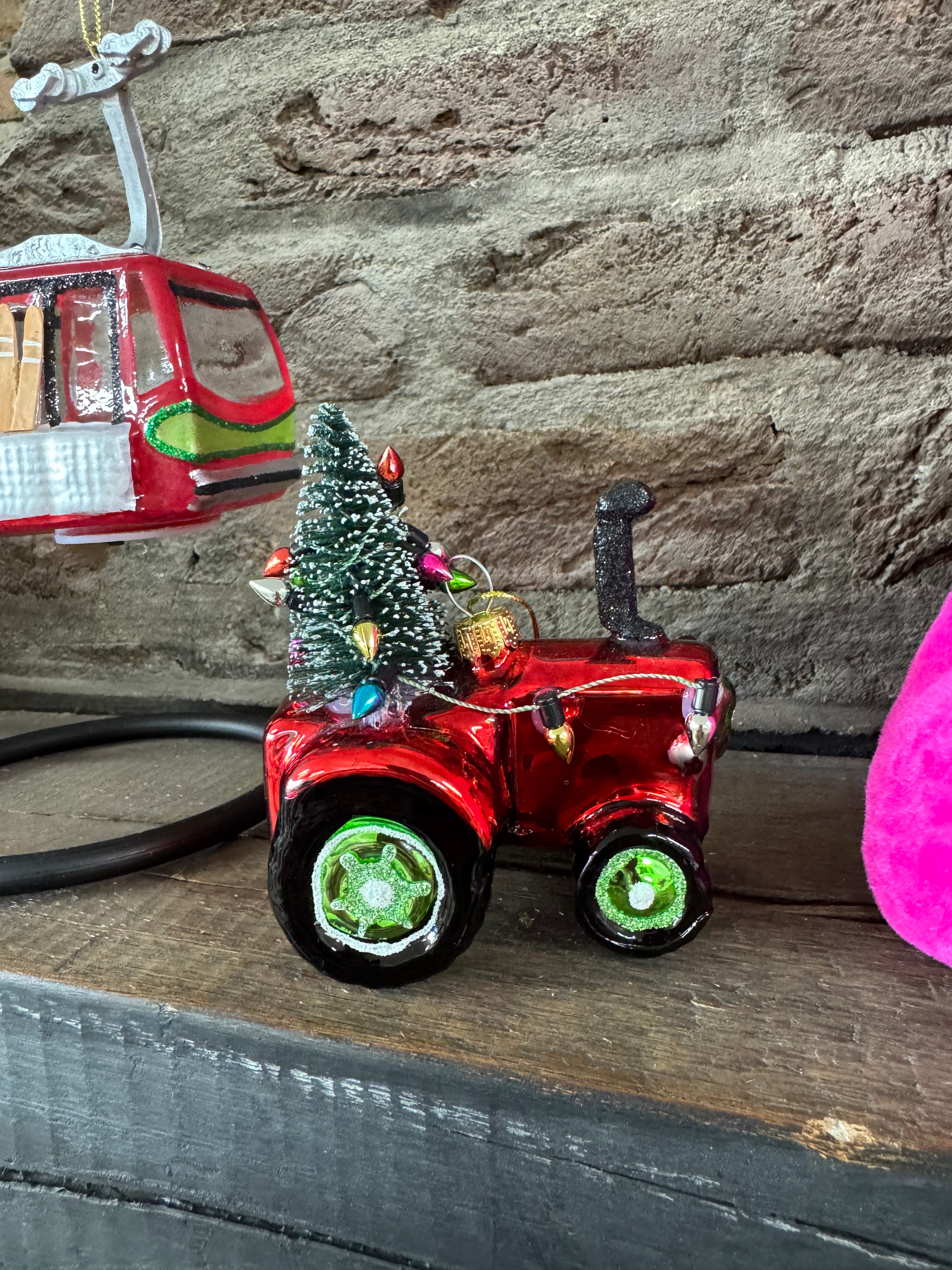 Baumanhänger Trecker mit Baum