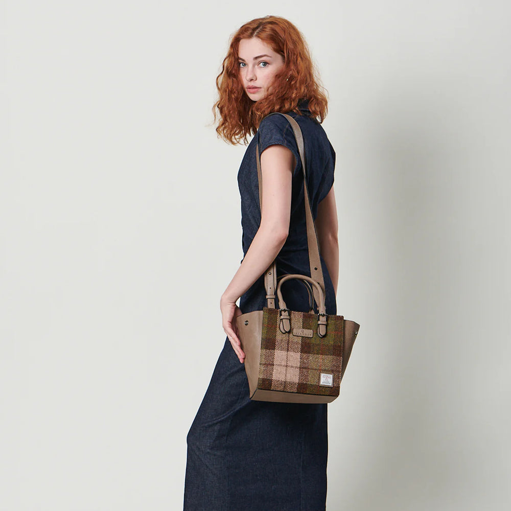 PRE-ORDER Tweed Caillie Bag -Chestnut Tartan-