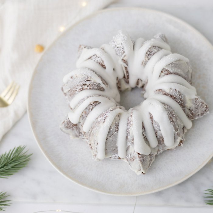 Backmischung Winterkuchen mit Haselnüssen und Zimt