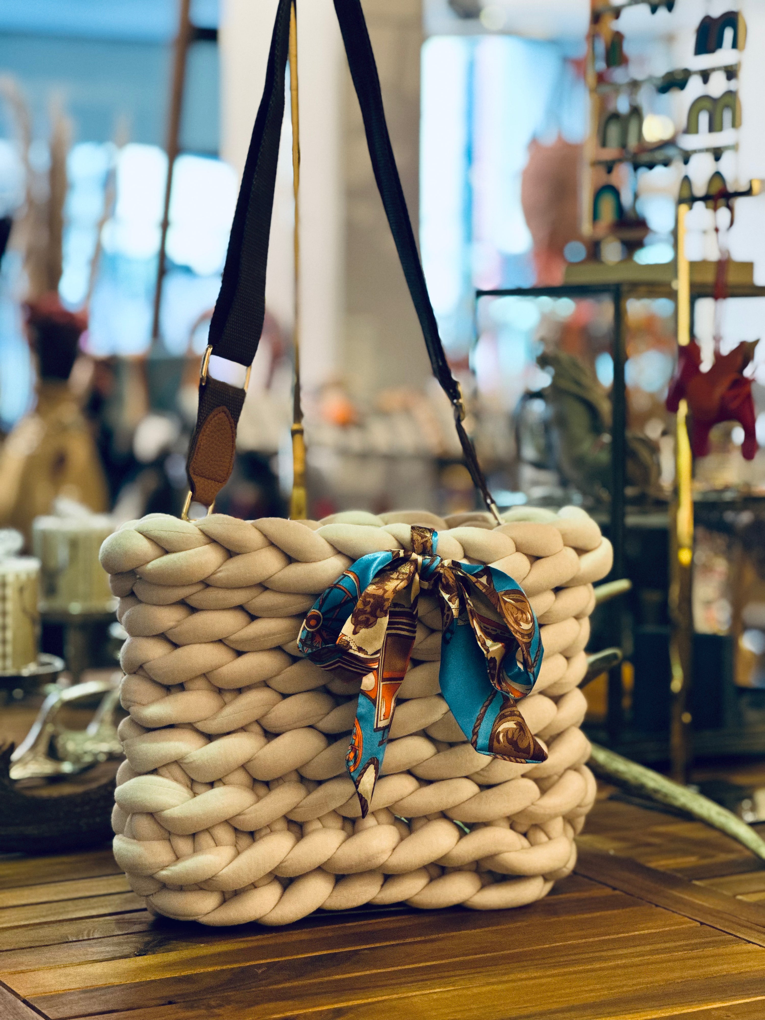 Lofty Loop Bag BIG -Beige mit Twilly und Crossbodygurt-