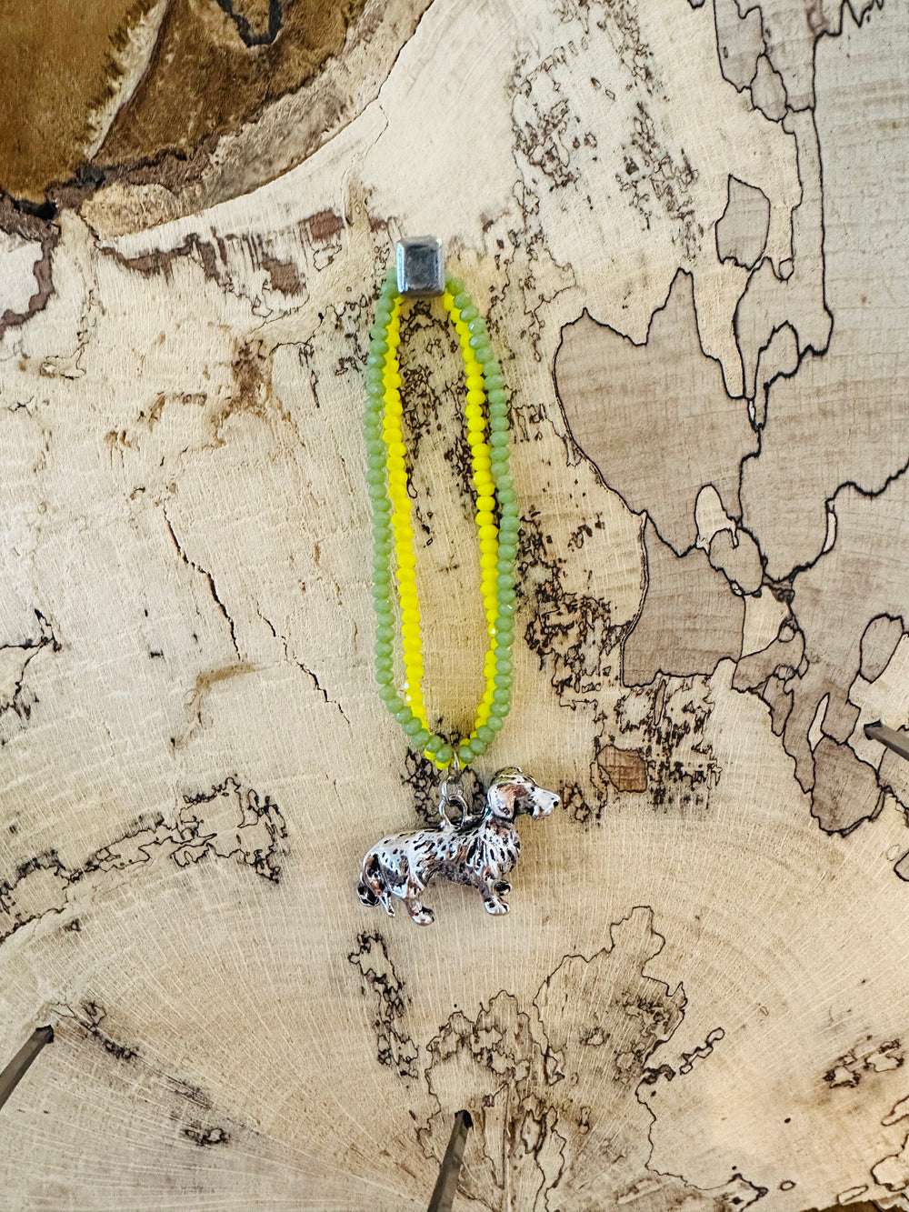 Perlenarmband mit Hirsch, Dackel oder Rehbock