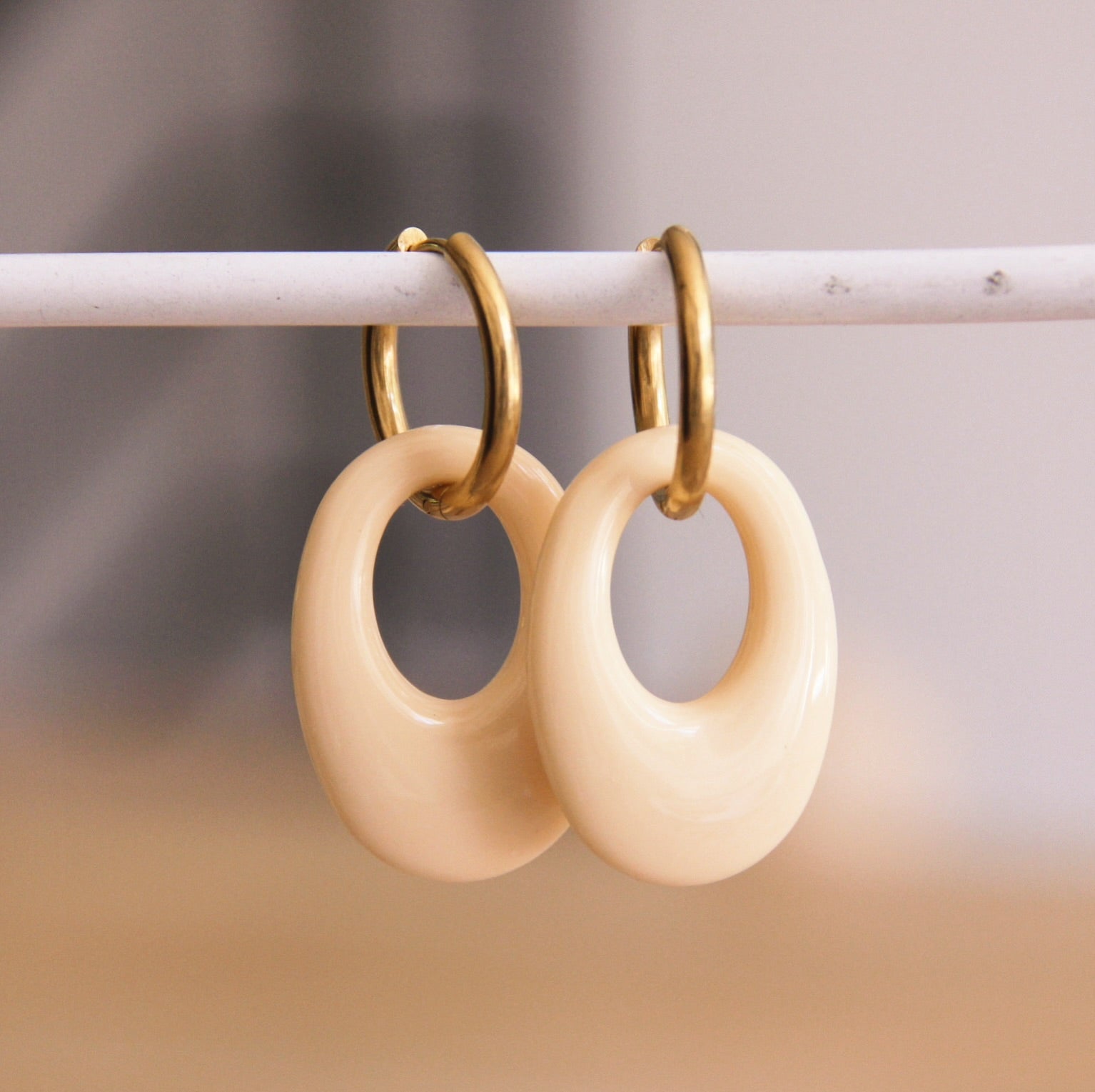 Special Edition Earrings Nude Drop